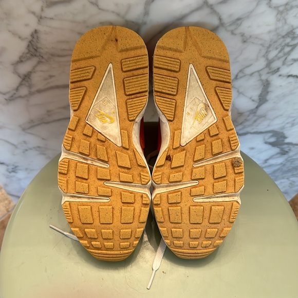 Nike Air Huarache - Picture 3 of 4